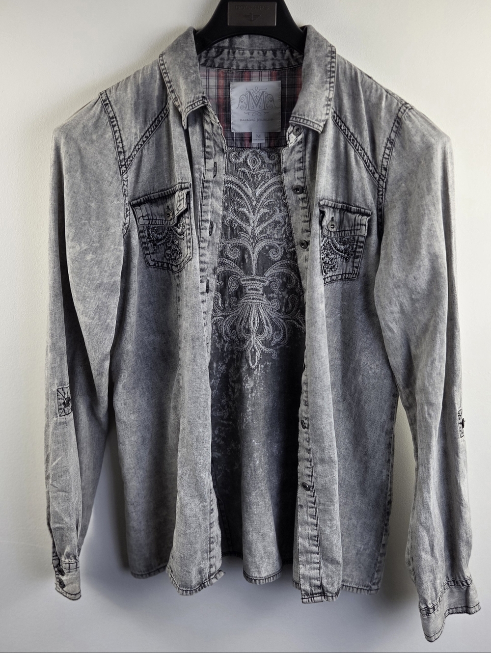 Maurices Premium Shirt Womens Medium Gray Long Sleeve Button Up Rhinestone Logo